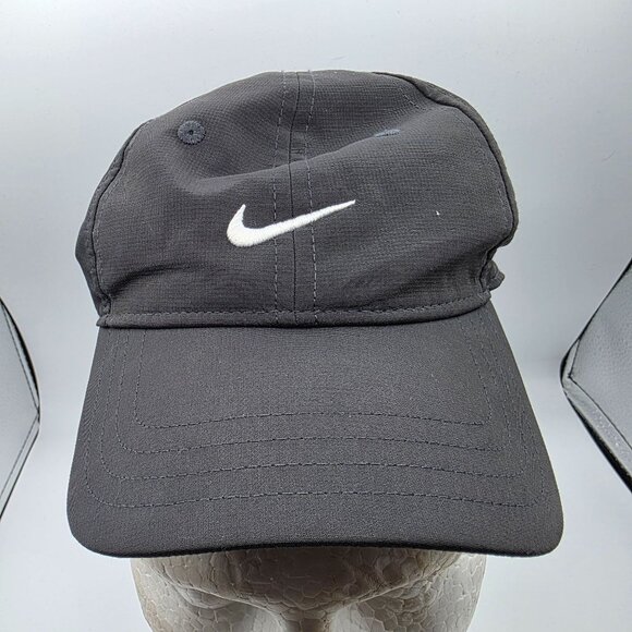 Nike Dri Fit Toddler Adjustable Black Hat White Swoosh Baseball Cap Outdoors - Picture 1 of 9